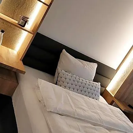 Otel Nachtquartier 2*