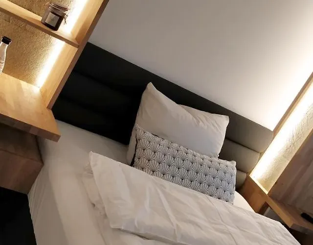 Nachtquartier Szálloda 2*